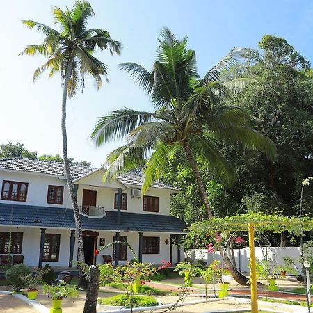 Marari Peterland Apartment Alappuzha Luaran gambar