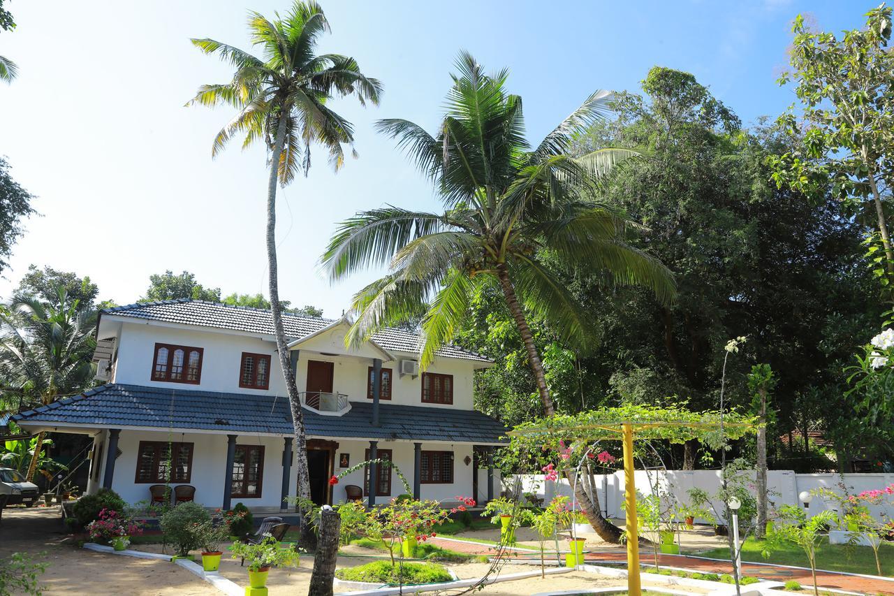 Marari Peterland Apartment Alappuzha Luaran gambar