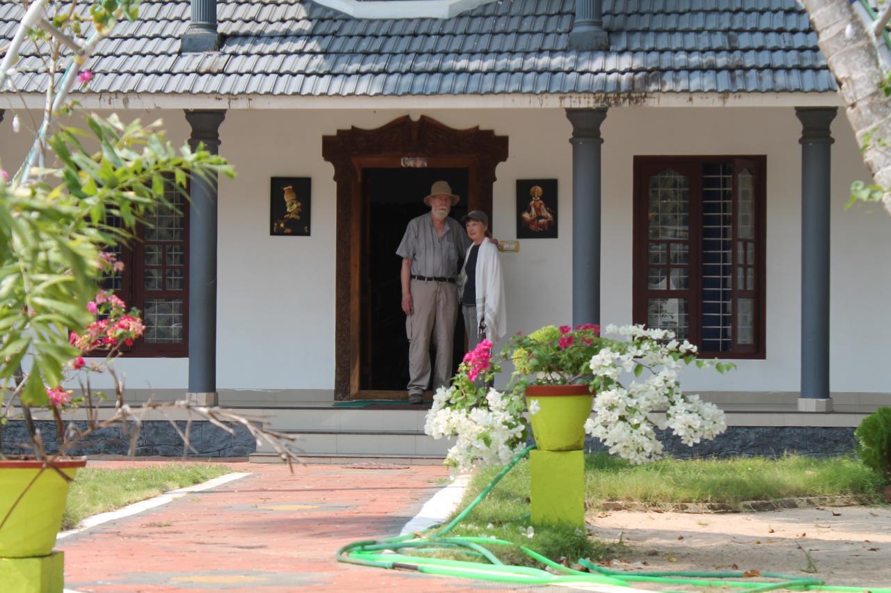 Marari Peterland Apartment Alappuzha Bilik gambar